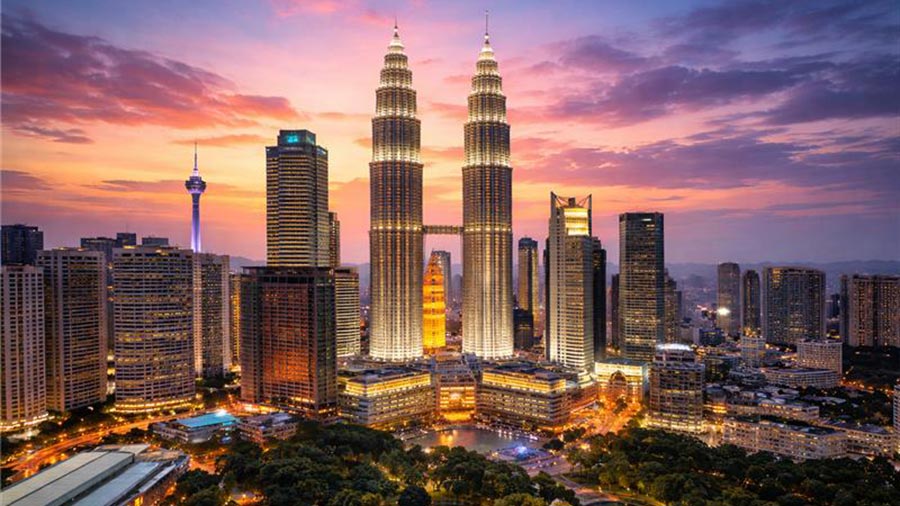 India Pitches Semiconductors, Clean Energy to Malaysian Capital During Modi Visit