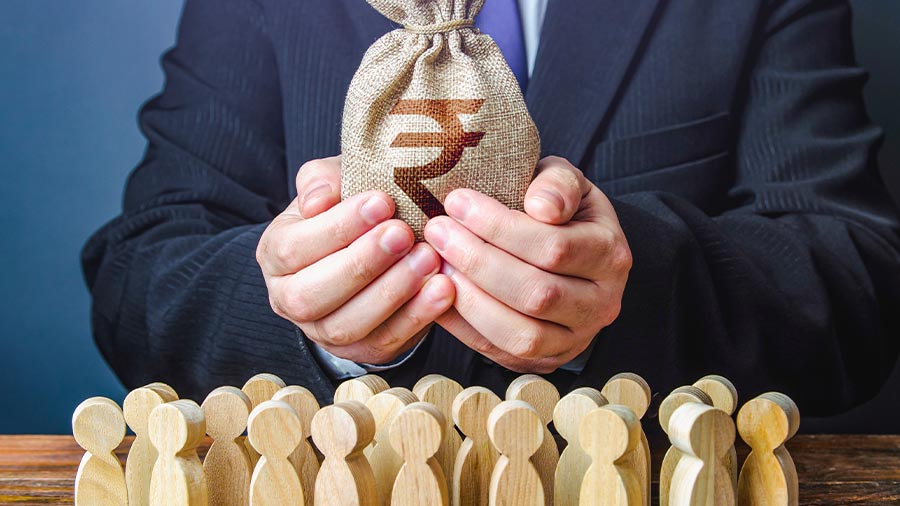 HR Guide to Salary Restructuring, 50% Basic Pay Rule & PF Compliance in 2026